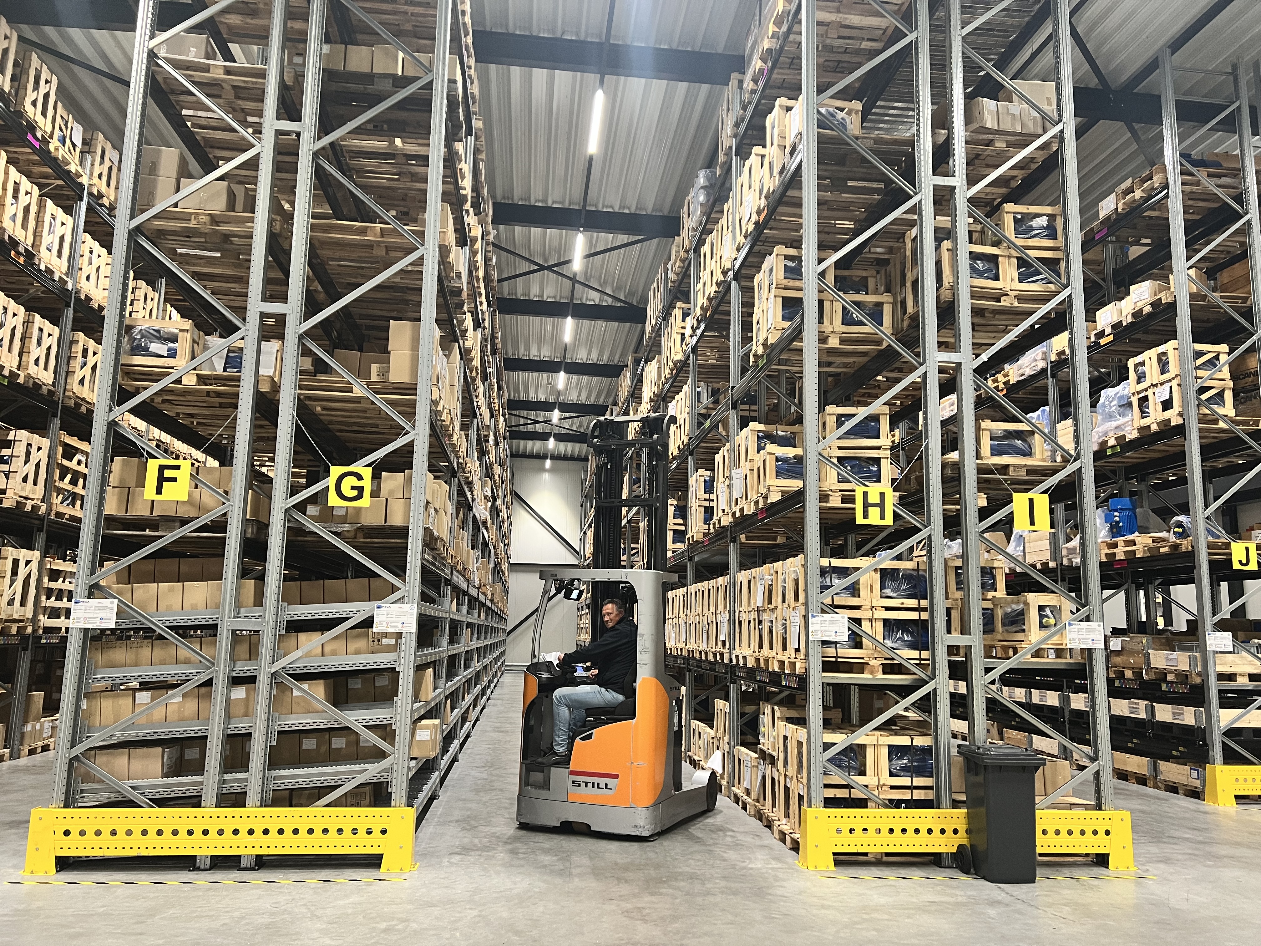 Expeditiemedewerker, heftruckchauffeur, ware house medewerker gevraagd  vacature